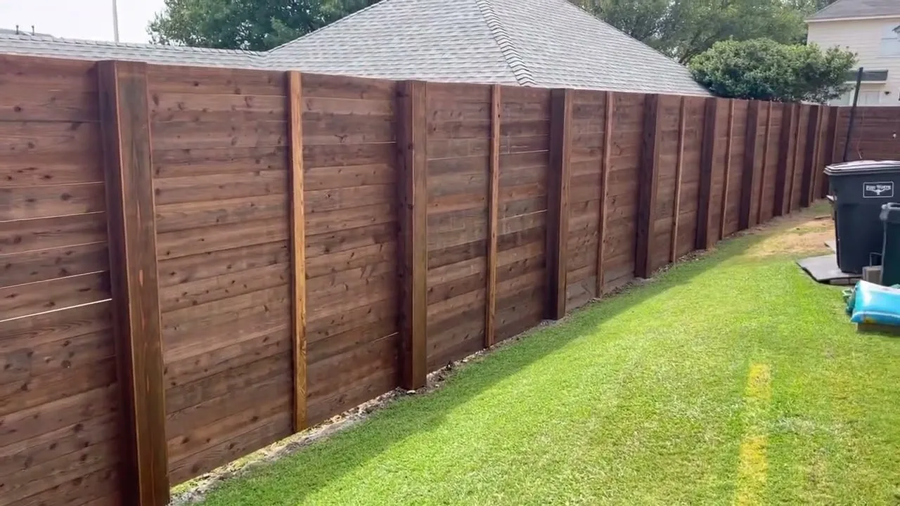Horizontal western cedar fence