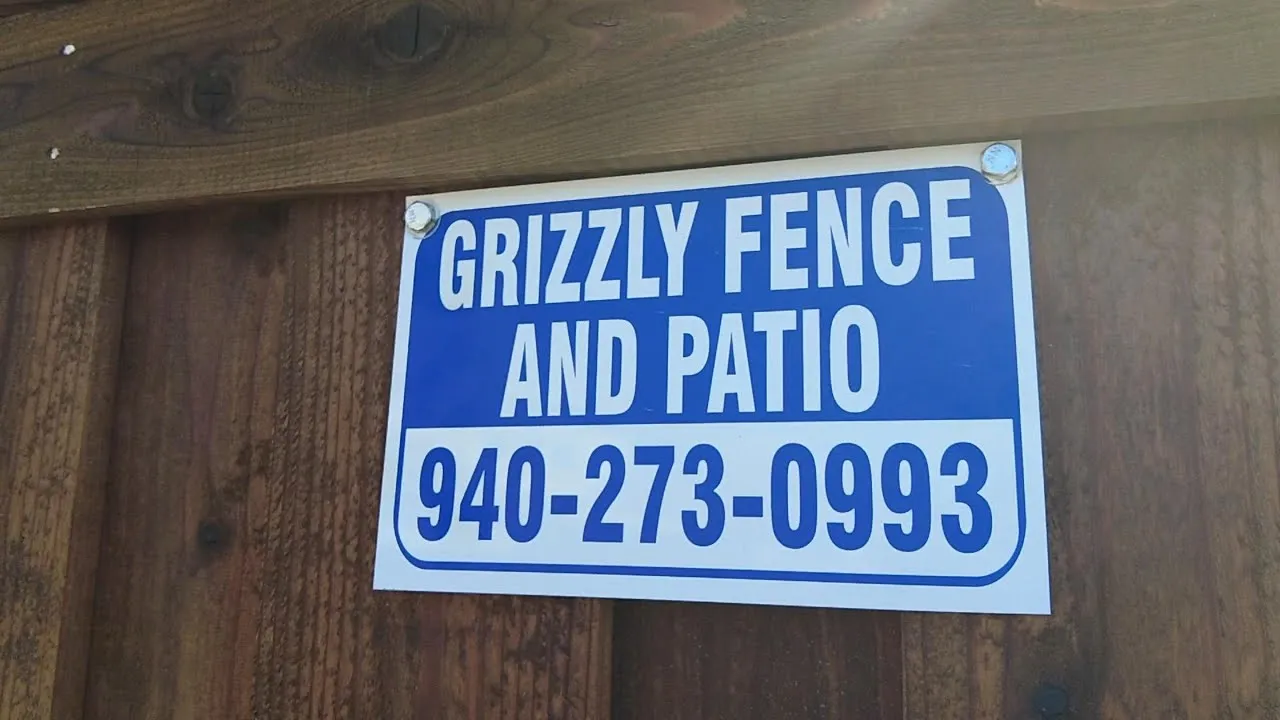 Board on board cedar fence